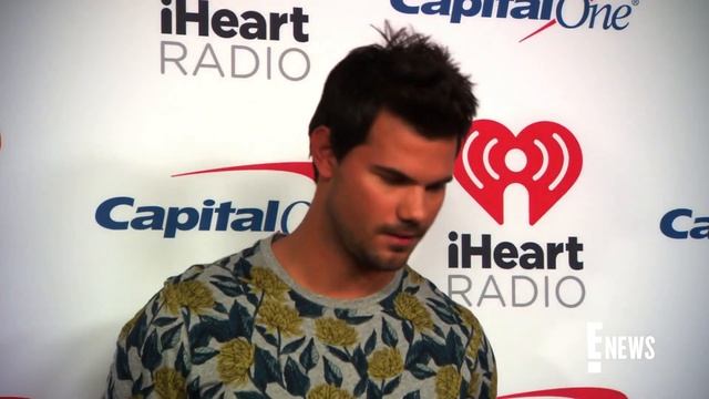 A Twilight TV Series Is Reportedly In The Works! | E! News смотреть онлайн