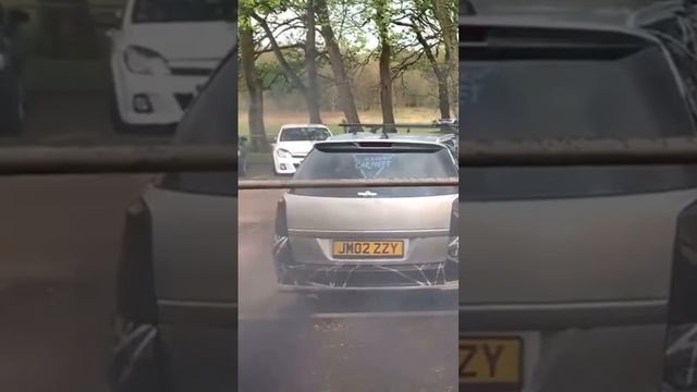 Vauxhall Astra Estate Revs! (Black Smoke From Diesel Exhaust!) смотреть онлайн