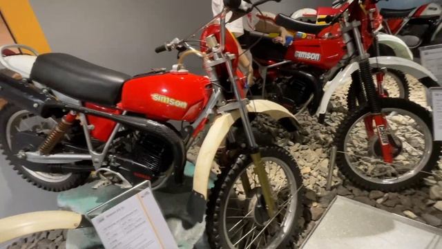 Спортивные версии мопедов и мотоциклов Simson смотреть онлайн