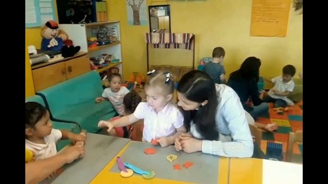 Настя первый раз идет в итальянский детский сад!Best kids TV. смотреть онлайн