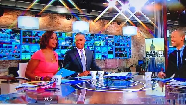 Lazy TV news takes week off during Hurricane Harvey смотреть онлайн