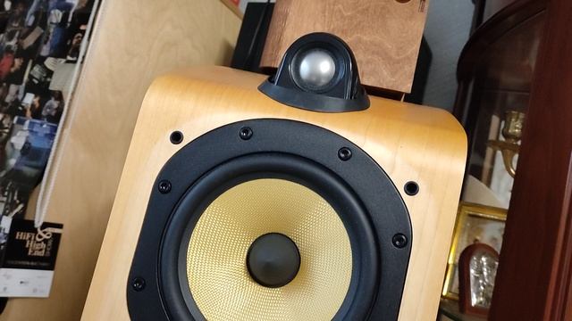 Bowers Wilkins 705 & JVC