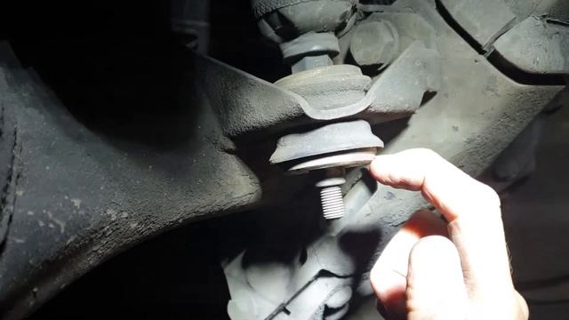 Solved: P38 Range Rover rear axle 'clunk' смотреть онлайн