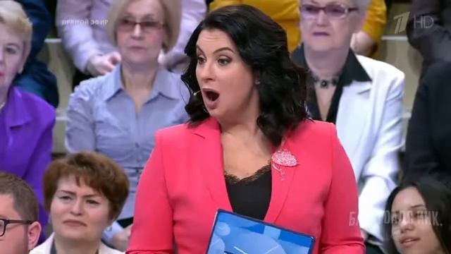 ШОК ВЫГНАЛИ КОТА С ШОУ "ВРЕМЯ ПОКАЖЕТ" POP CAT RUSSIAN TV PROGRAM смотреть онлайн