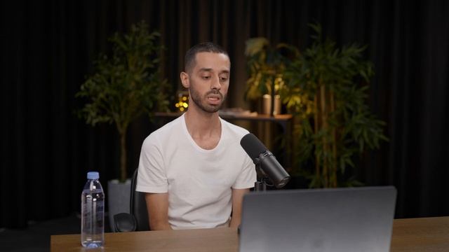 Я жил в комнате без туалета! Деньги приходят в спокойствии. Anar Dreams на подкасте Павла смотреть онлайн