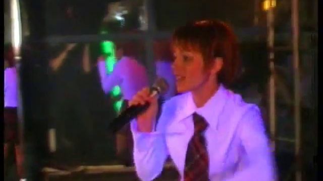 t.A.T.u. Ya Soshla S Uma Club 5th Element 26.11.2000 HQ смотреть онлайн