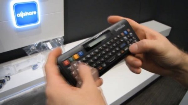 Samsung UN60D8000 60" 3D 1080p Smart LED HDTV Unboxing & First Look Linus Tech Tips