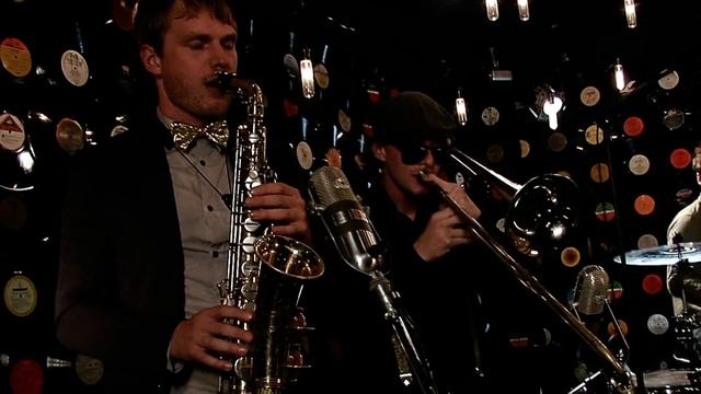 Asteroids Galaxy Tour - Golden Age (Live Music Video) at BETA Records TV смотреть онлайн