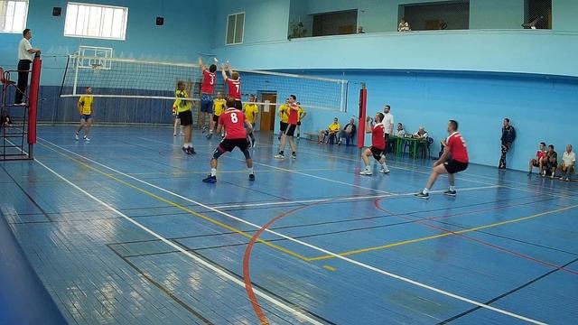 Сертолово - Кингисепп 3:0(партия 1) Финал Чемпионата ЛО по волейболу 2 группа Колпино смотреть онлайн