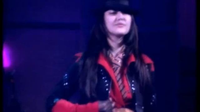 Lola Yuldasheva - Xayr Opajonim (concert Version)