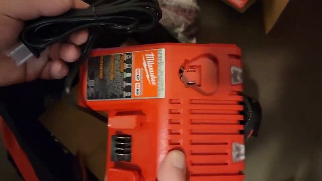 Milwaukee 2697-22CT M18 18-Volt Lithium-Ion Cordless Hammer Drill/Impact Driver Combo Kit REVIEW смотреть онлайн
