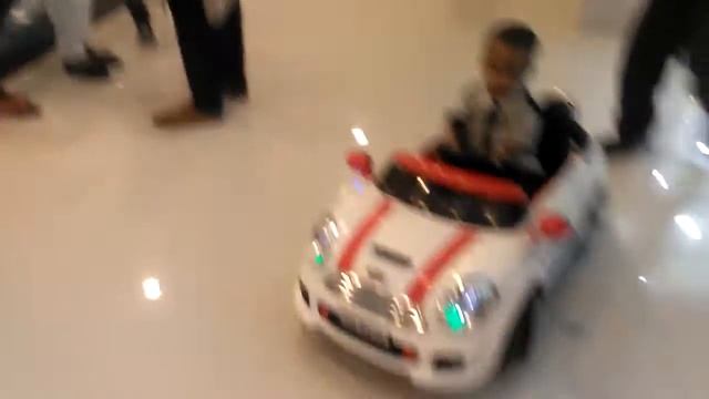 Shanky car raceing.... In moll смотреть онлайн