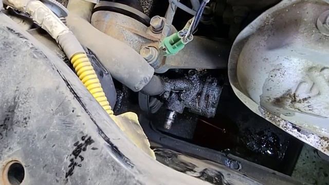 Oil Leak Problem! Suzuki Swift/Pontiac Firefly, Power steering Leaks смотреть онлайн