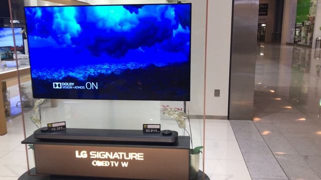 LG SIGNATURE OLED Wallpaper TV: Simplicity. Perfection. смотреть онлайн