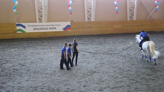 БФ УРАЛ Крылатые кони смотреть онлайн