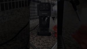 Grundig KSM 4330 Delisia Coffee Yarı Otomatik Süt Köpürtücülü Espresso Makinesi