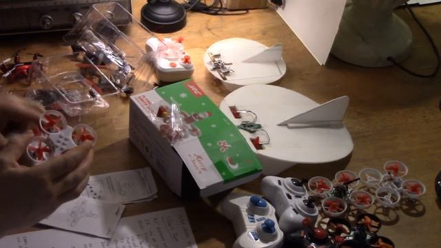 Santa Quad to plane - NiB Teardown & Extra info смотреть онлайн