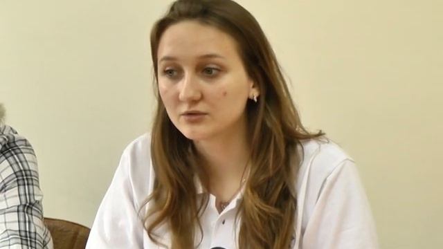 Круглий стіл смотреть онлайн