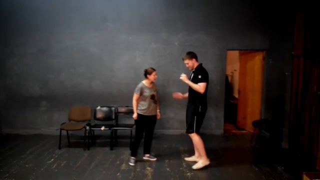 напряженный сержант и расслабленный солдат