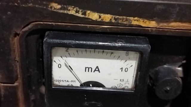 Практическая неизменность 1 ампер от 13,2 вольт до 28. zvs + трансформер , при зарядке аккумулятора смотреть онлайн