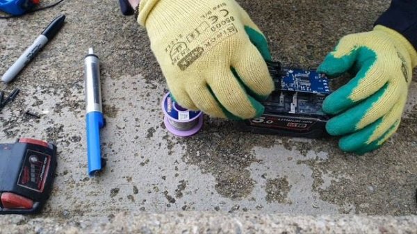 Milwaukee M18 Battery not charging? Try This!!!