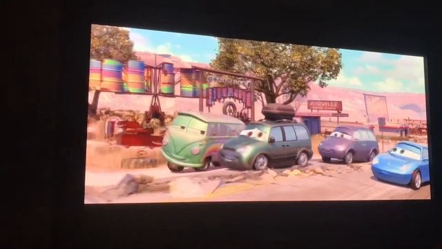 Cars Lightning McQueen Fixes the road with Bessie & Radiator Springs Costumer’s смотреть онлайн