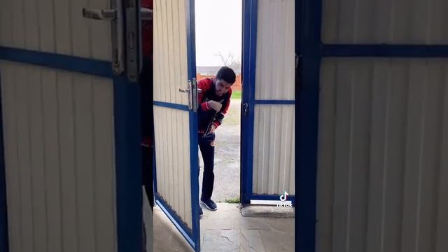 пап я купил тебе новый телевизор 😂😂😂😂😂 смотреть онлайн