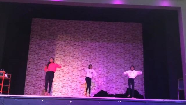 OMG Ponnu & Sa re ke fallesa dance| by Vithuja Praththana Aksya смотреть онлайн