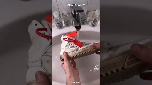 How to clean Off-White | Как почистить кроссовки Off-White ? смотреть онлайн