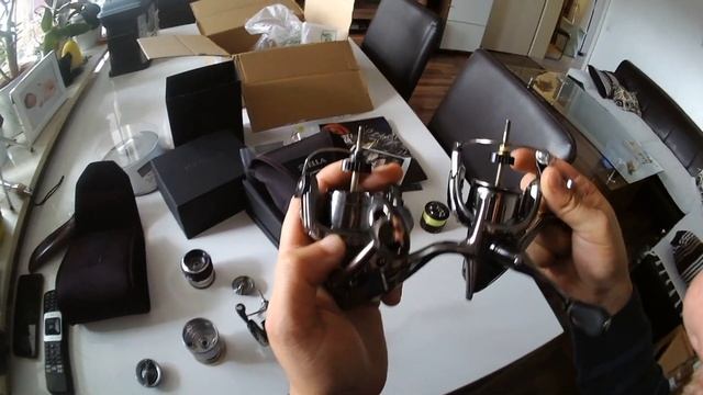 Unboxing Shimano Stella vrs. New Daiwa Exist LT смотреть онлайн