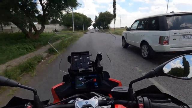 BMW S1000 XR - Full Review смотреть онлайн