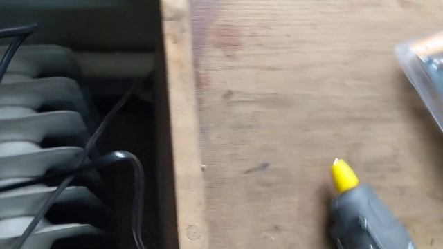 Как кореш купил клеевой пистолет на 500 Ватт фирмы Master Tool . Замер мощности.