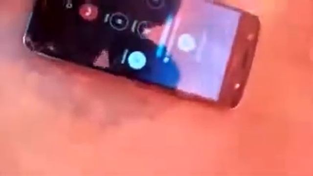 Tv ancor Sana shahrukh police se hi bhatta mang rhi h. смотреть онлайн