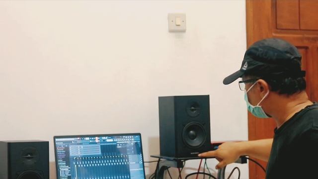 Focusrite Scarlett 4i4 3rd Gen Review  Loopback Setup