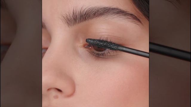 тушь с эффектом сценического объема Cabaret