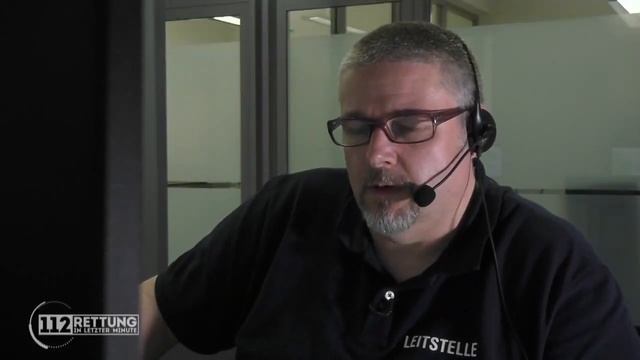 Verbotene Liebe: 17-Jährige von Stalker entführt? | Teil 1/2 | 112 - Rettung in letzter Minute смотреть онлайн