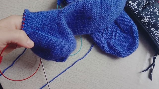 СП "Носочный календарь 2024" Отчет №4. Май. Задание "Подарок на день рождения". Участник 35 смотреть онлайн