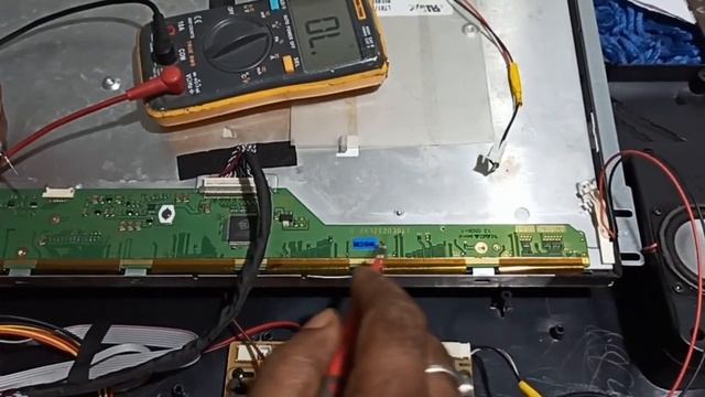 Micromax LED TV white display | Easy trick to remove P.F shorting in scaller board | DK ELECTRONIC смотреть онлайн