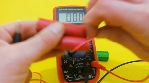 How to Test 18650 Battery Cells Voltage with a Multimeter - Yellow Experiments
