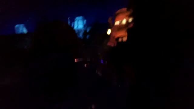 California Adventure Radiator Springs Racers Pivothead Sunglasses смотреть онлайн