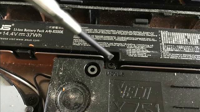 Changement de batterie Asus смотреть онлайн