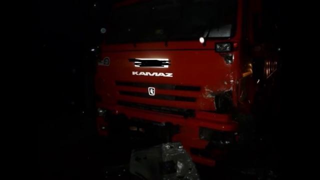 В Кызыле сгорела грузовая автомашина смотреть онлайн