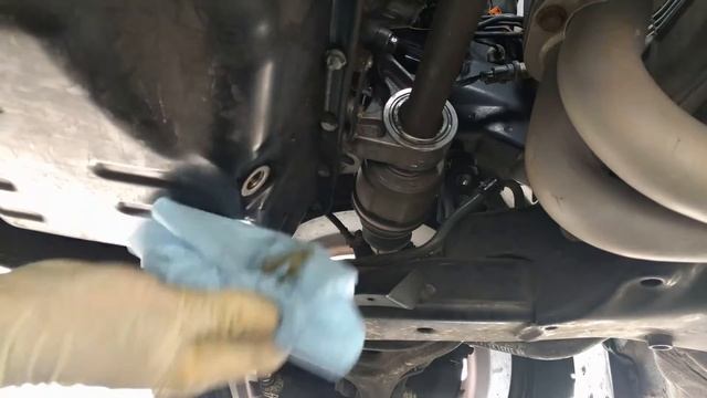 How To Change Oil & Oil Filter on Your 2005 Acura TSX смотреть онлайн