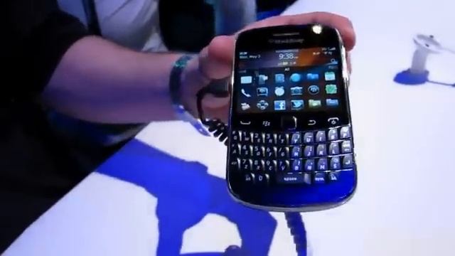 BlackBerry Bold 9900 hands on смотреть онлайн