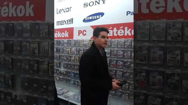 Media Markt pt. 2 смотреть онлайн