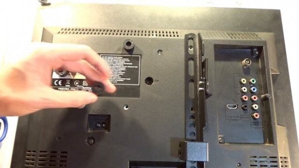 HAMA TV WALL BRACKET - UNBOXING AND HOW TO MOUNT