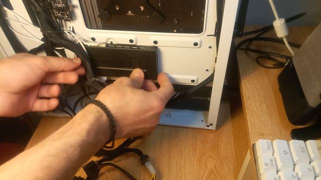 Raijintek PWM Controller RJK 5V DRGB-PWM Control hub | UNBOXING - INSTALLATION смотреть онлайн
