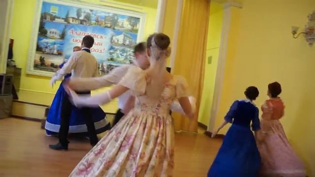 Алапаевск. Молодежное ТВ. 60-й выпуск. Арт-батл состоялся! смотреть онлайн
