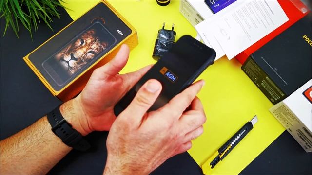 Το Κινητό με την Νυχτερινή Όραση | AGM H3 MultiCulti Unboxing смотреть онлайн