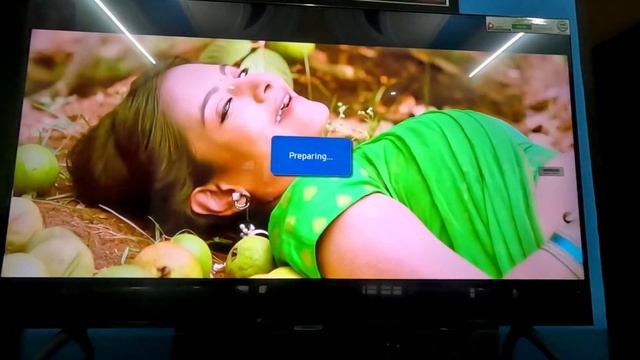 Samsung Crystal Vision 4K UHD 43": Unboxing and First view смотреть онлайн